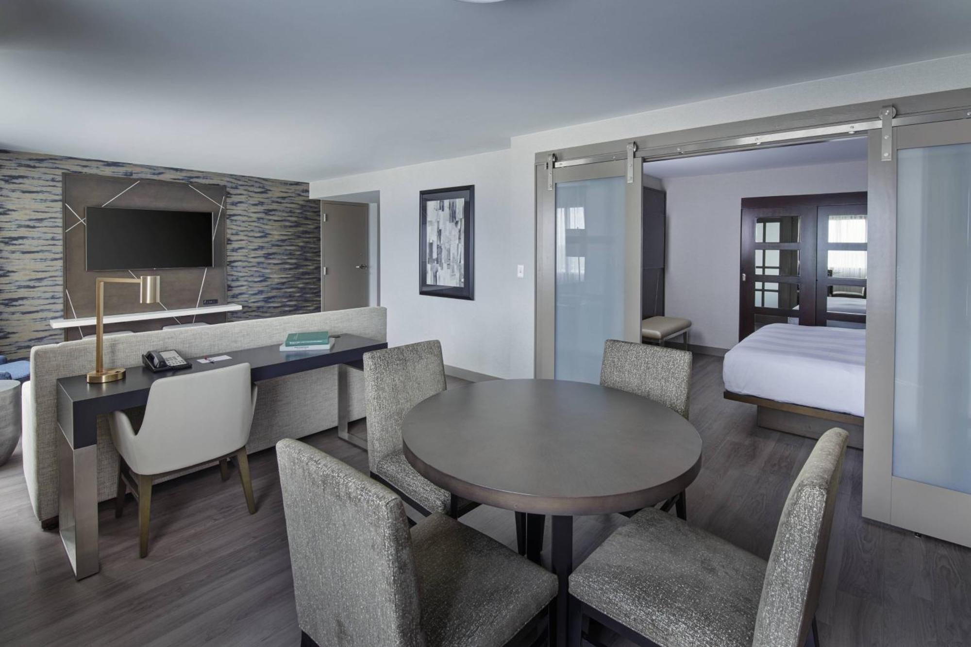 Готель Detroit Marriott Трой Екстер'єр фото