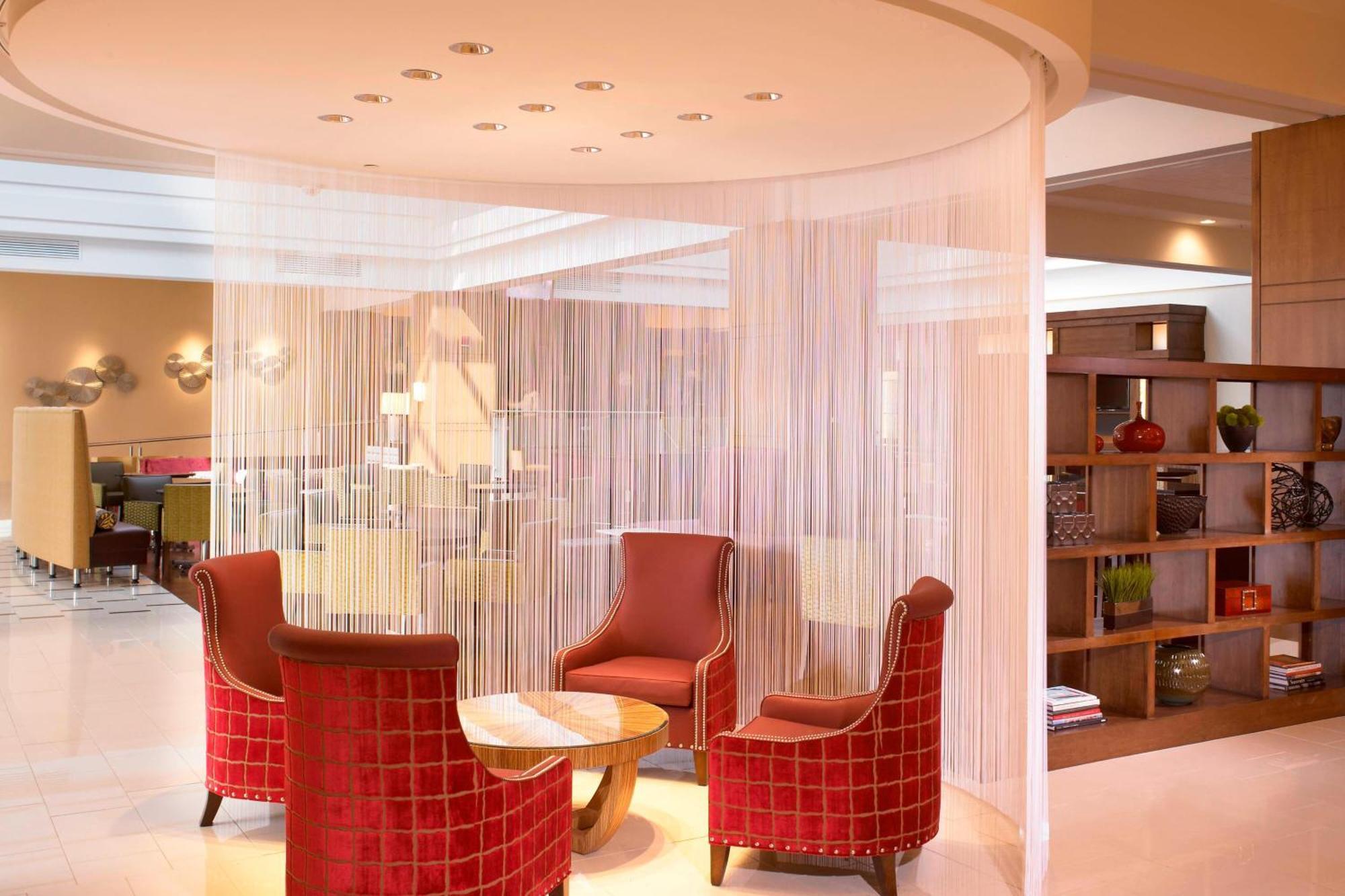 Готель Detroit Marriott Трой Екстер'єр фото