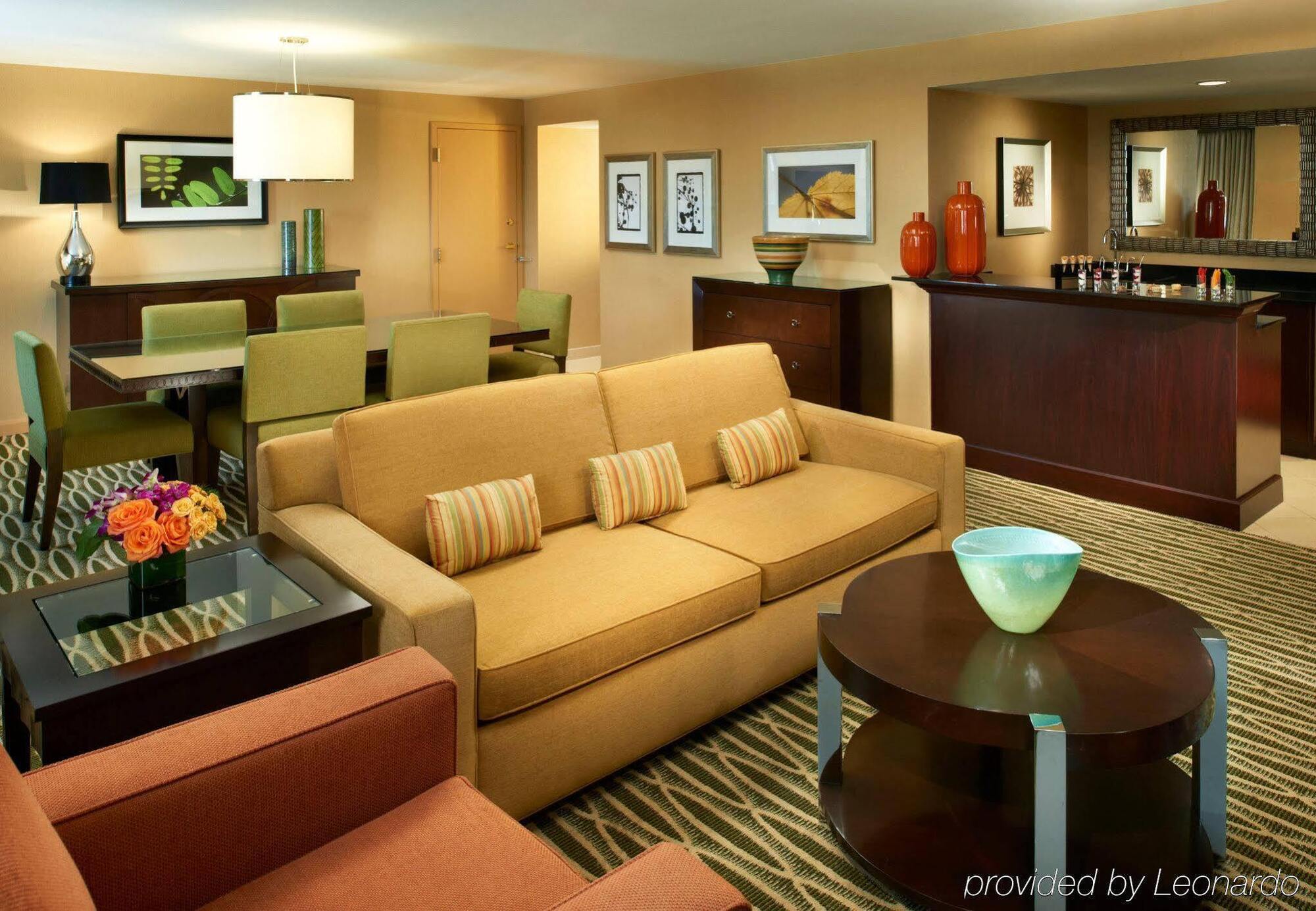 Готель Detroit Marriott Трой Екстер'єр фото