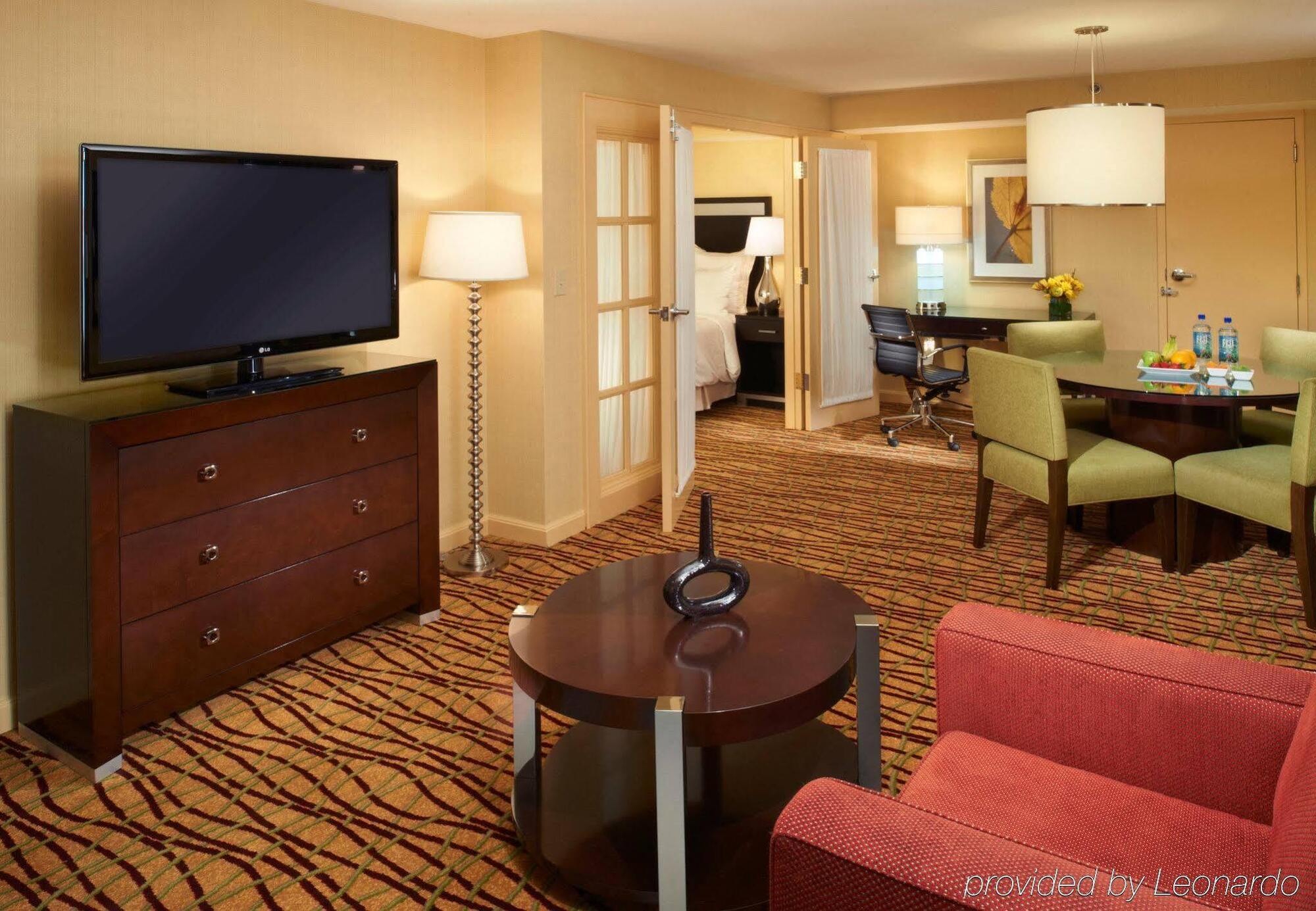Готель Detroit Marriott Трой Екстер'єр фото